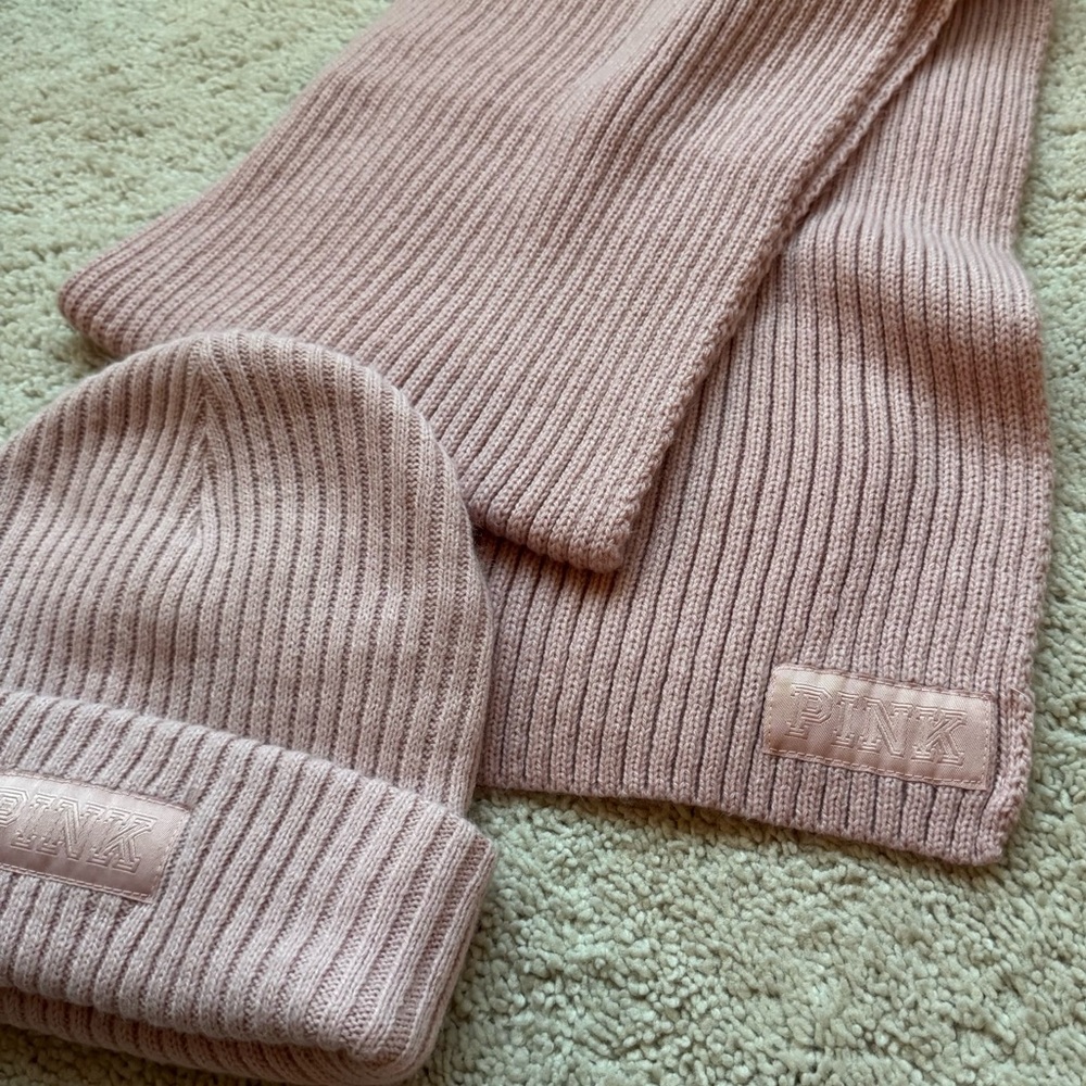 PINK Victoria's Secret Kids Ribbed Beanie and Scarf Set - Picture 8 of 8